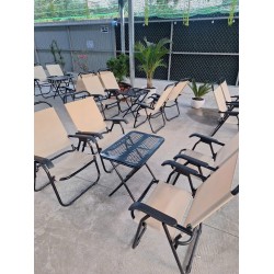 Bàn ăn hiện đại