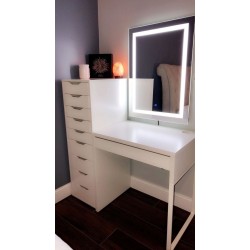 Bàn trang điểm Bàn trang điểm