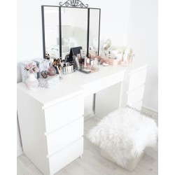 Bàn trang điểm Bàn trang điểm