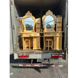 Bàn trang điểm Bàn trang điểm